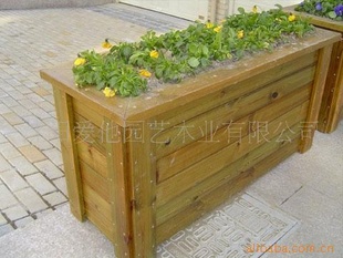 沈阳厂家订做防腐木花箱