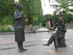 玻璃钢雕塑,可以做仿铜效果,也可以做青铜的黄铜的