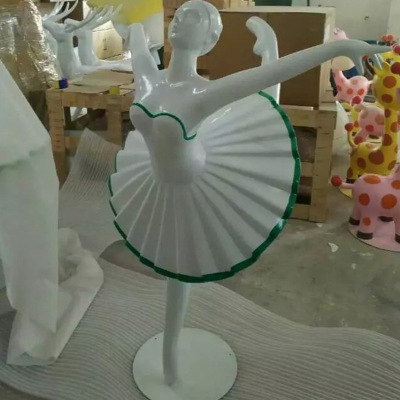 ͵ Ů 㳡̳չװΰڼ