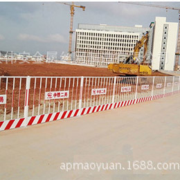 丝网厂家 地铁施工基坑护栏 基坑临边安全护栏工地 安全防护栅栏