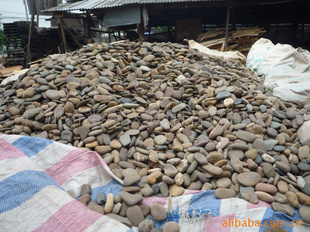 ӴȻȾɫ3-5cm,5-8cmȻʯ