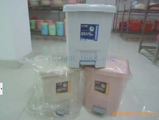 【康意塑胶】批发AB668系列脚踏垃圾桶 家用塑料卫生桶 圆/方